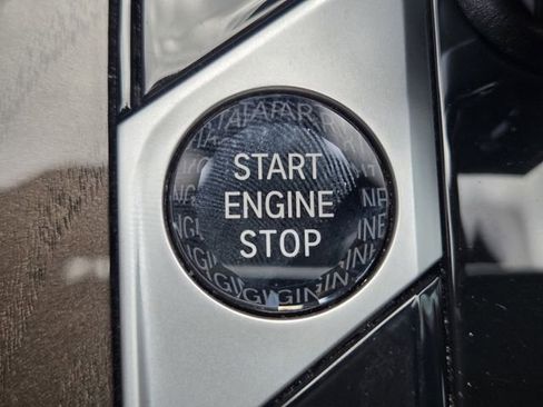 Used 2022 BMW X5 xDrive40i w/ M Sport Package image 20