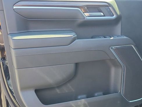 Used 2024 Chevrolet Silverado 1500 LT image 16