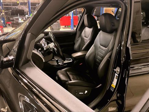Used 2022 BMW X3 M w/ Executive Package image 8