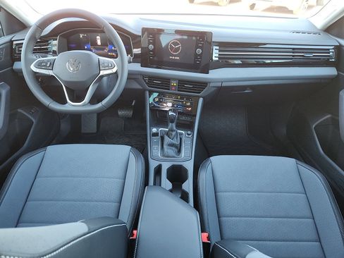 New 2026 Volkswagen Jetta SE image 11