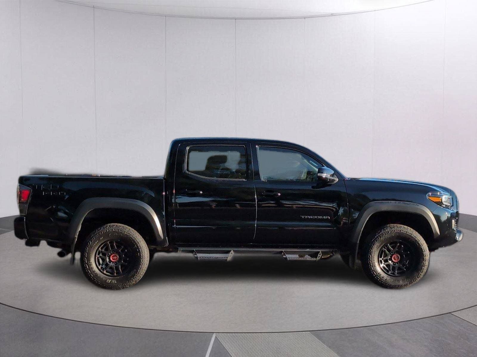 Used 2023 Toyota Tacoma TRD Pro AWD/4WD image 7