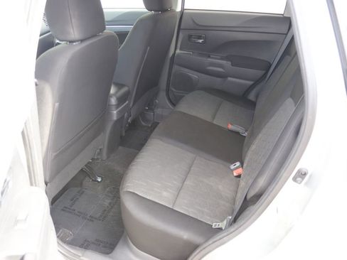 Used 2020 Mitsubishi Outlander Sport ES image 10