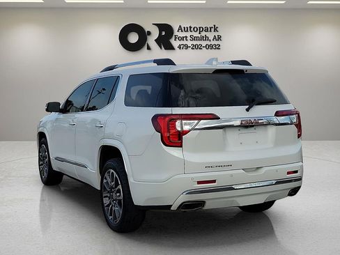 Used 2022 GMC Acadia Denali w/ Denali Ultimate Package image 4