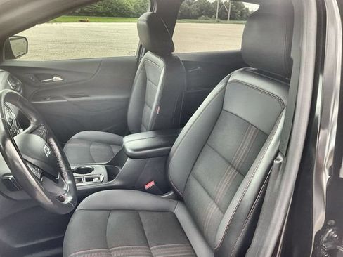 Used 2022 Chevrolet Equinox RS w/ LPO, Floor Liner Package AWD/4WD image 19