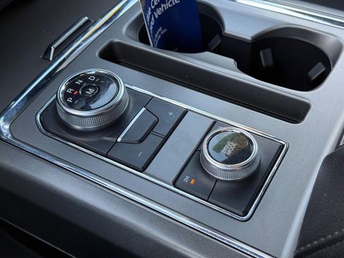 Certified 2020 Ford Expedition XLT image 23