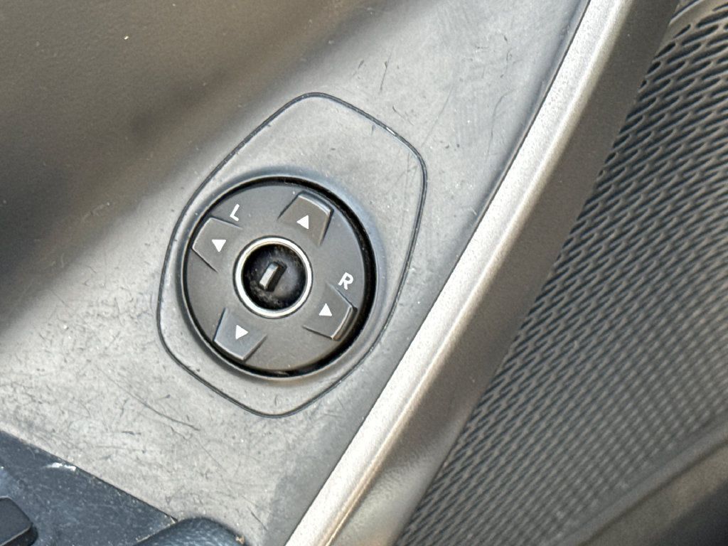 Used 2013 Hyundai Santa Fe Sport 2.0T FWD image 19