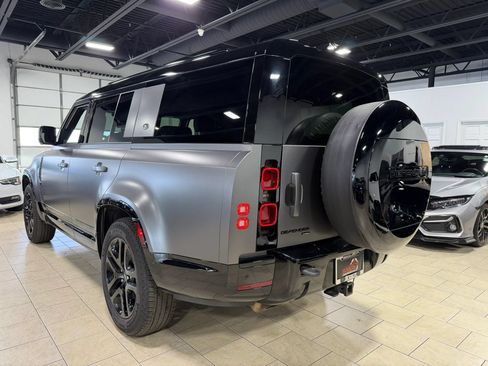 Used 2023 Land Rover Defender 130 X-Dynamic SE AWD/4WD image 4