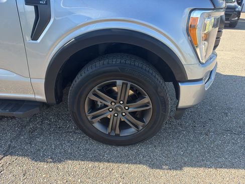 Used 2021 Ford F150 XLT w/ Equipment Group 302A High AWD/4WD image 18