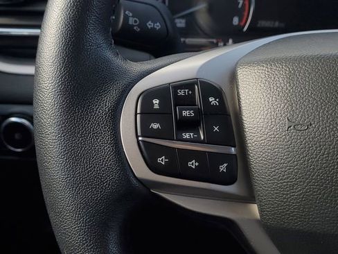 Certified 2023 Ford Explorer XLT w/ Equipment Group 202A image 14