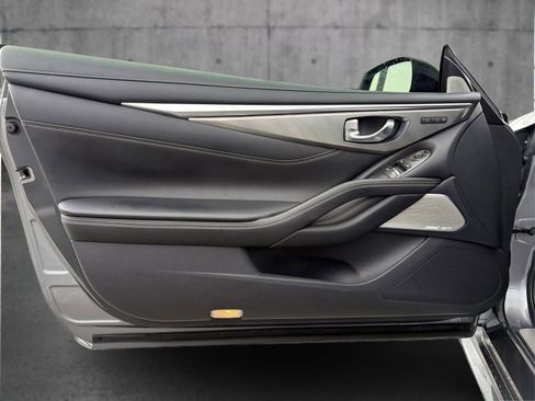 Used 2017 INFINITI Q60 3.0t w/ Premium Plus Package 3.0T image 19