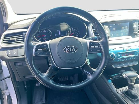 Used 2020 Kia Sorento LX w/ LX I4 Convenience Package FWD image 11