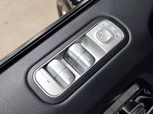 Used 2023 Mercedes-Benz G 550 image 42