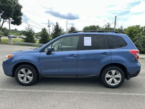 Used 2016 Subaru Forester 2.5i Premium w/ All-Weather Package AWD/4WD image 2