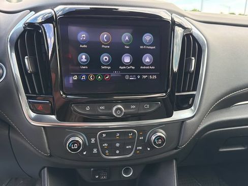 Used 2023 Chevrolet Traverse LT w/ LT Premium Package AWD/4WD image 24