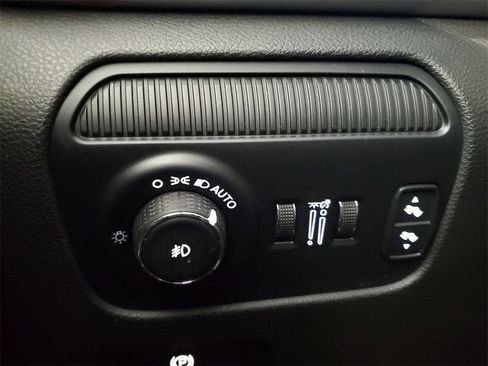 Used 2022 Jeep Wagoneer Series II image 29