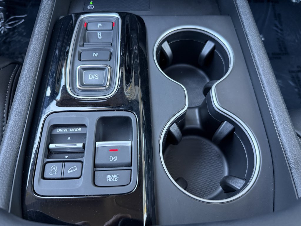 Used 2025 Honda Pilot Touring image 23