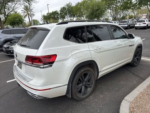 Used 2021 Volkswagen Atlas SE w/ Panoramic Sunroof Package FWD image 6