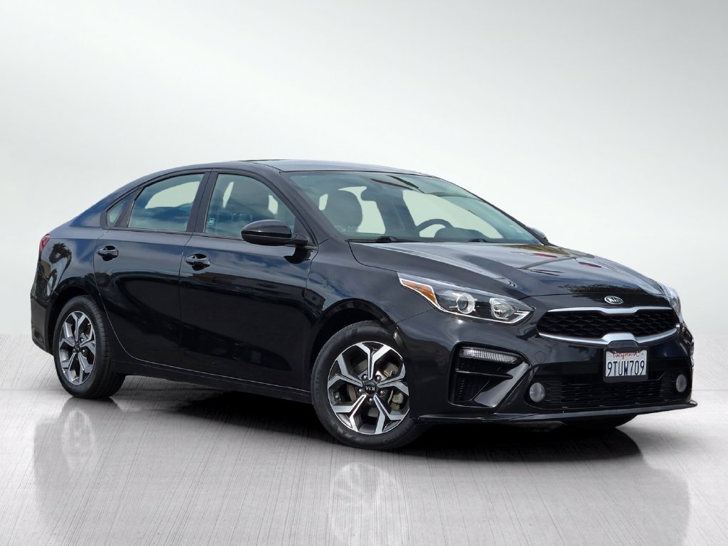 Used 2020 Kia Forte LXS FWD image 2