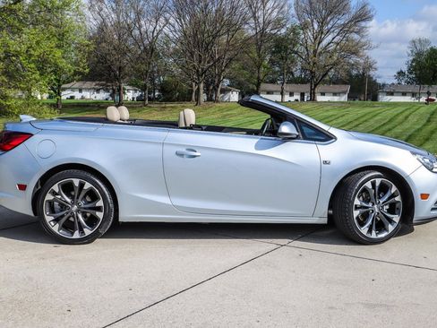 Used 2016 Buick Cascada Premium image 5