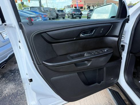 Used 2016 Chevrolet Traverse LT w/ Traveler's Package AWD/4WD image 10