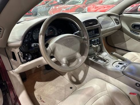 Used 2003 Chevrolet Corvette Convertible w/ Preferred Equipment Group1 RWD image 9