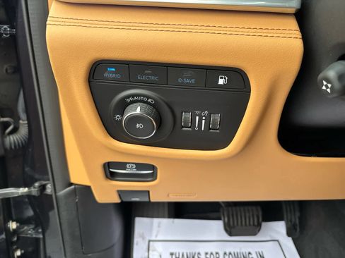 Used 2022 Jeep Grand Cherokee Summit image 16