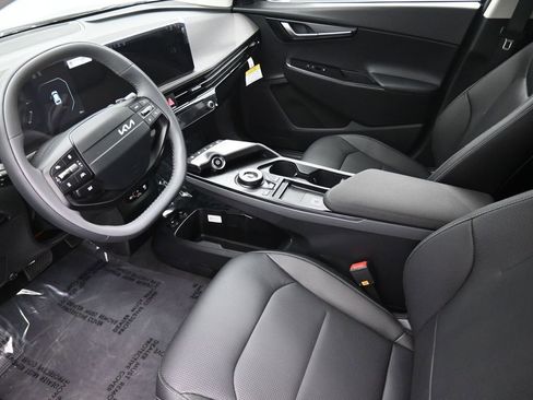 New 2025 Kia EV6 Wind AWD/4WD image 16