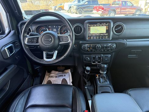 Used 2021 Jeep Gladiator Overland w/ Popular Equipment Package image 12