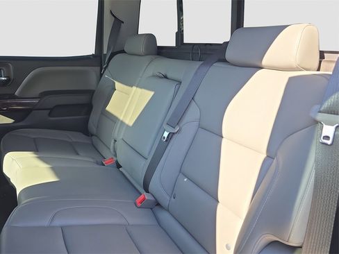 Used 2018 GMC Sierra 1500 SLT image 12