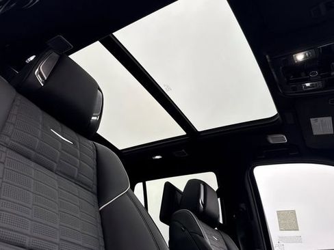 Certified 2025 Cadillac Escalade V image 18