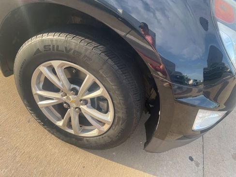 Used 2017 Chevrolet Equinox LT FWD image 4