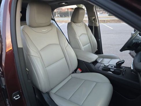 Certified 2023 Cadillac XT4 Premium Luxury w/ Technology Package image 10