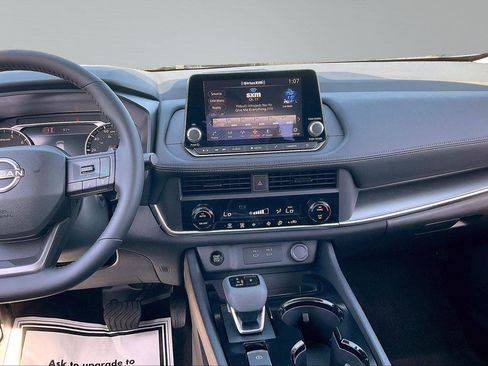 New 2026 Nissan Rogue SV FWD image 8