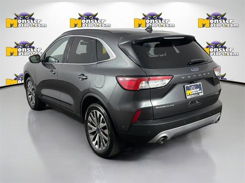 Used 2020 Ford Escape Titanium image 7