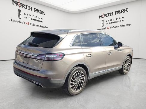 Used 2019 Lincoln Nautilus Reserve w/ Driver Assistance Package FWD image 5