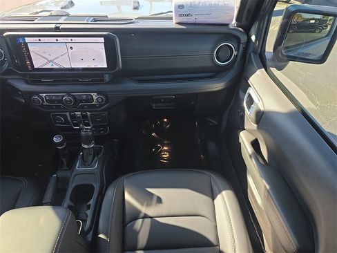 Used 2024 Jeep Wrangler Sahara w/ Technology Group image 14