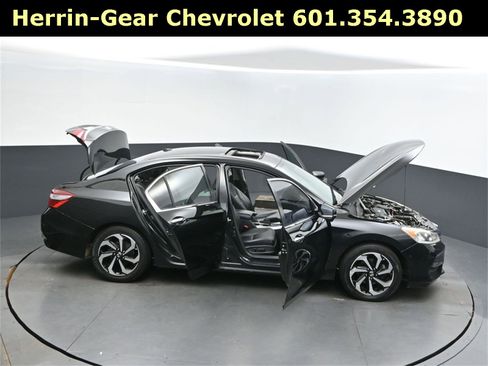 Used 2017 Honda Accord EX-L image 50