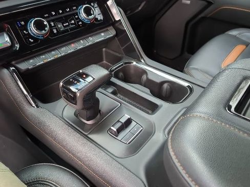 Used 2022 GMC Sierra 1500 AT4 w/ AT4 Premium Package image 20