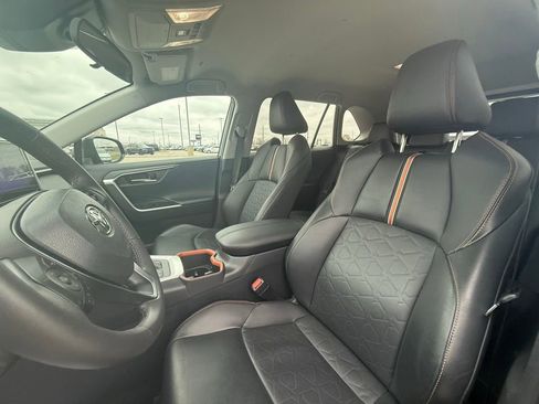 Used 2024 Toyota RAV4 Adventure image 28