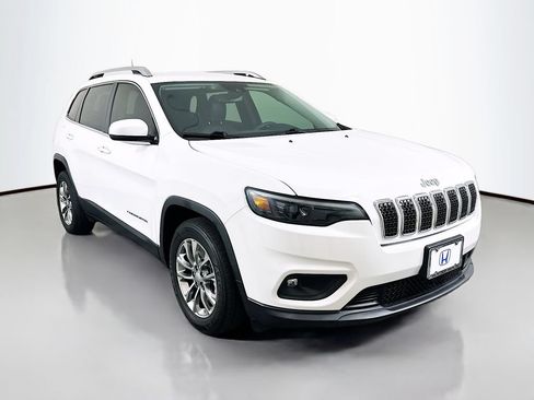 Used 2021 Jeep Cherokee Latitude Lux w/ Comfort/Convenience Group FWD image 3