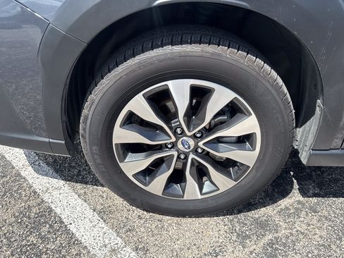 Certified 2024 Subaru Outback Touring AWD/4WD image 9