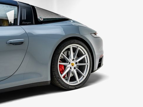 Used 2023 Porsche 911 Targa 4 GTS AWD/4WD image 17