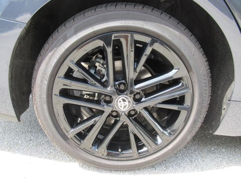Used 2026 Toyota Camry SE FWD image 7