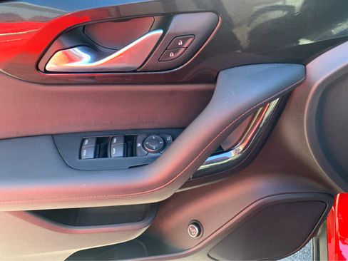 Used 2019 Chevrolet Blazer RS w/ Sun and Wheels Package image 13