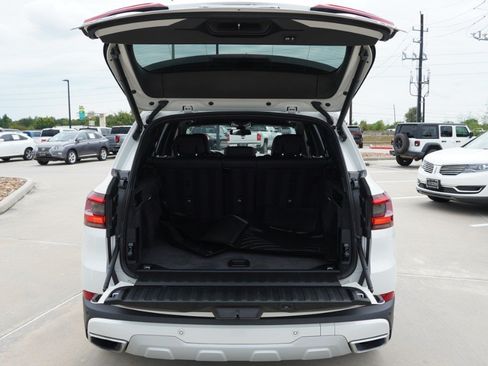 Used 2022 BMW X5 sDrive40i w/ Premium Package RWD image 39