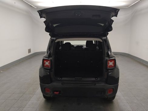 Used 2023 Jeep Renegade Trailhawk image 29