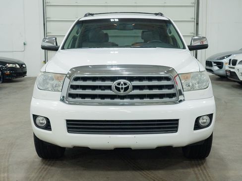Used 2010 Toyota Sequoia Limited image 2