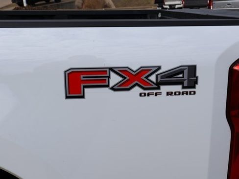 Certified 2023 Ford F250 Lariat w/ FX4 Off-Road Package image 34