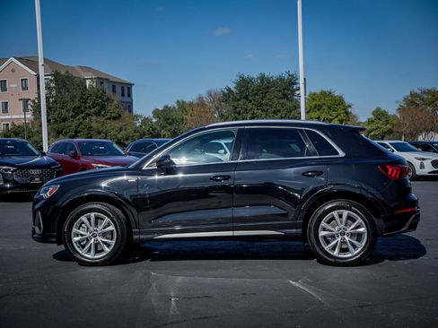 Certified 2025 Audi Q3 2.0T Premium Plus w/ Premium Plus Package image 7