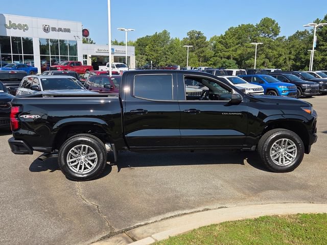 Used 2026 Chevrolet Colorado LT w/ Advanced Trailering Package AWD/4WD image 13